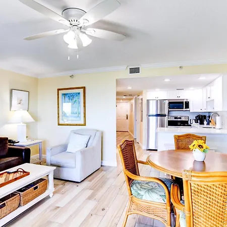 South Beach Condo Hotel By Travel Resort Services, Inc. St. Pete Beach Exterior photo