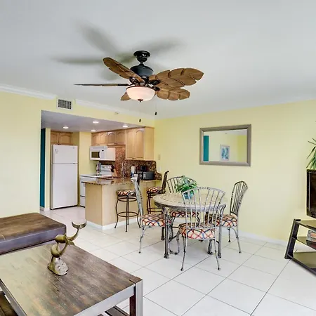 South Beach Condo Hotel By Travel Resort Services, Inc. St. Pete Beach Exterior photo