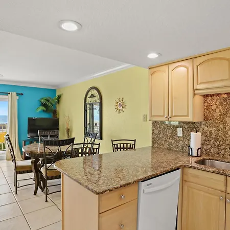 South Beach Condo Hotel By Travel Resort Services, Inc. St. Pete Beach Exterior photo